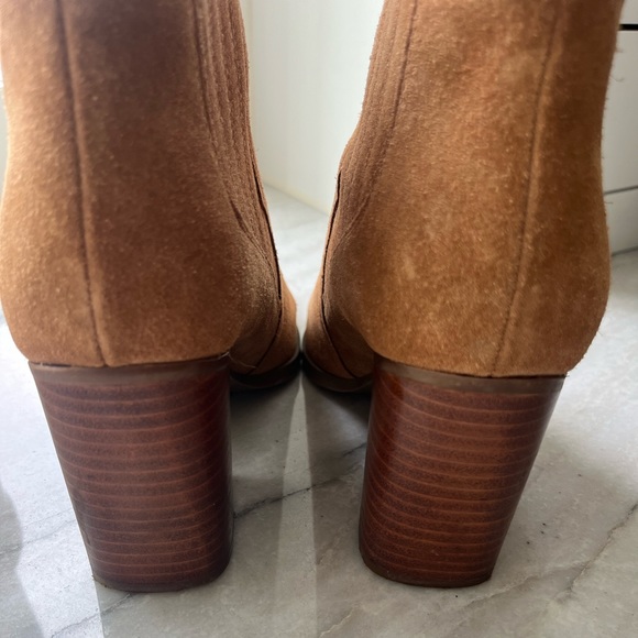 MARC FISHER ‘MAYDEN’ SUEDE BOOTS BOOTIES SZ 8 - Picture 3 of 7